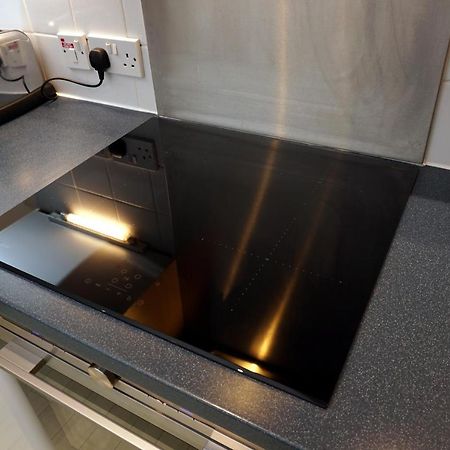 Stunning Central Exeter Apartment With Balcony And Fantastic View Eksteriør billede