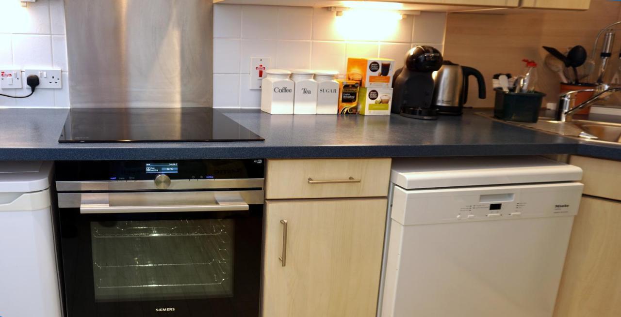 Stunning Central Exeter Apartment With Balcony And Fantastic View Eksteriør billede